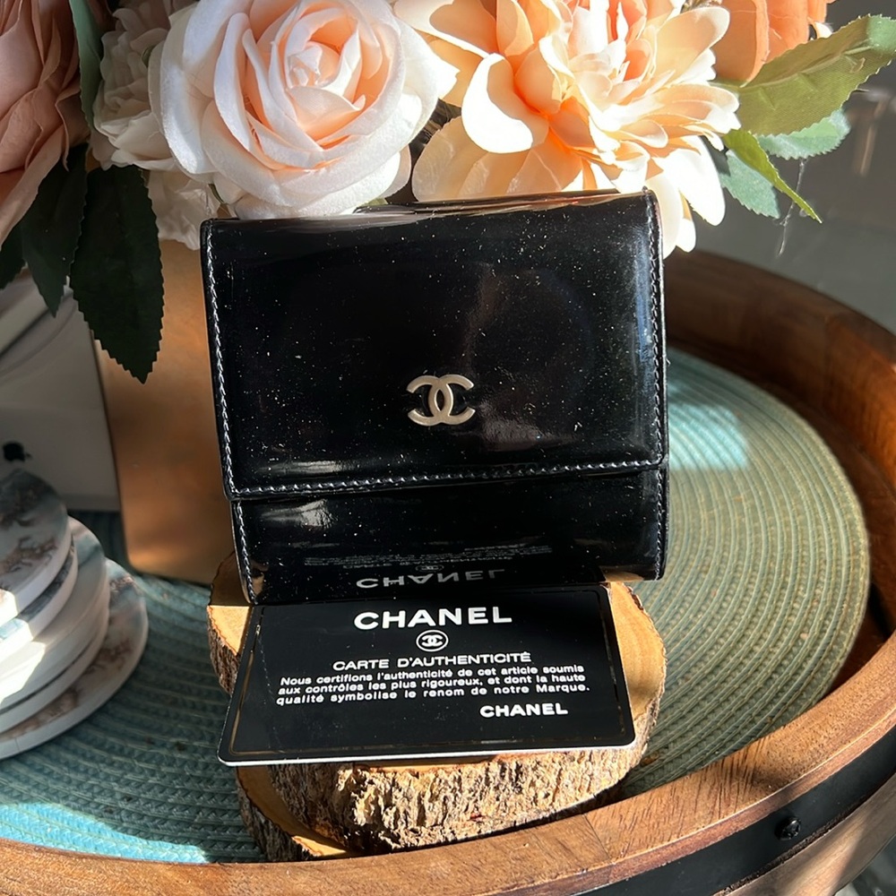 Authentic patent leather Chanel wallet